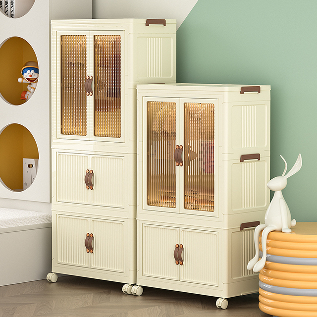 Plastice Closet with wheels